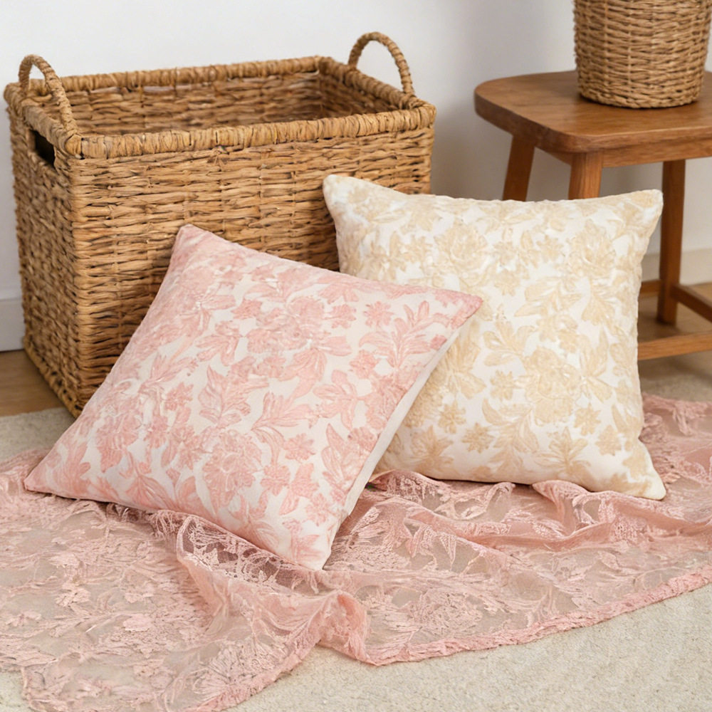 法式轻奢蕾丝大花抱枕 ins棉麻碎花沙发靠垫套 经典优雅立体绣花