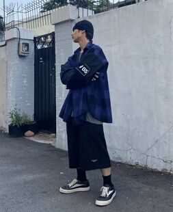 Undermycar24ss运动休闲刺绣过膝短裤vibe风宽松立体阔型七分裤潮