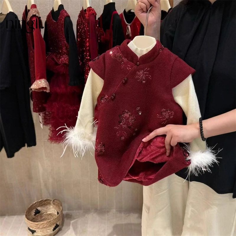 柠里秋冬新女童新中式国风刺绣旗袍背心裙加厚红色呢料年款连衣裙