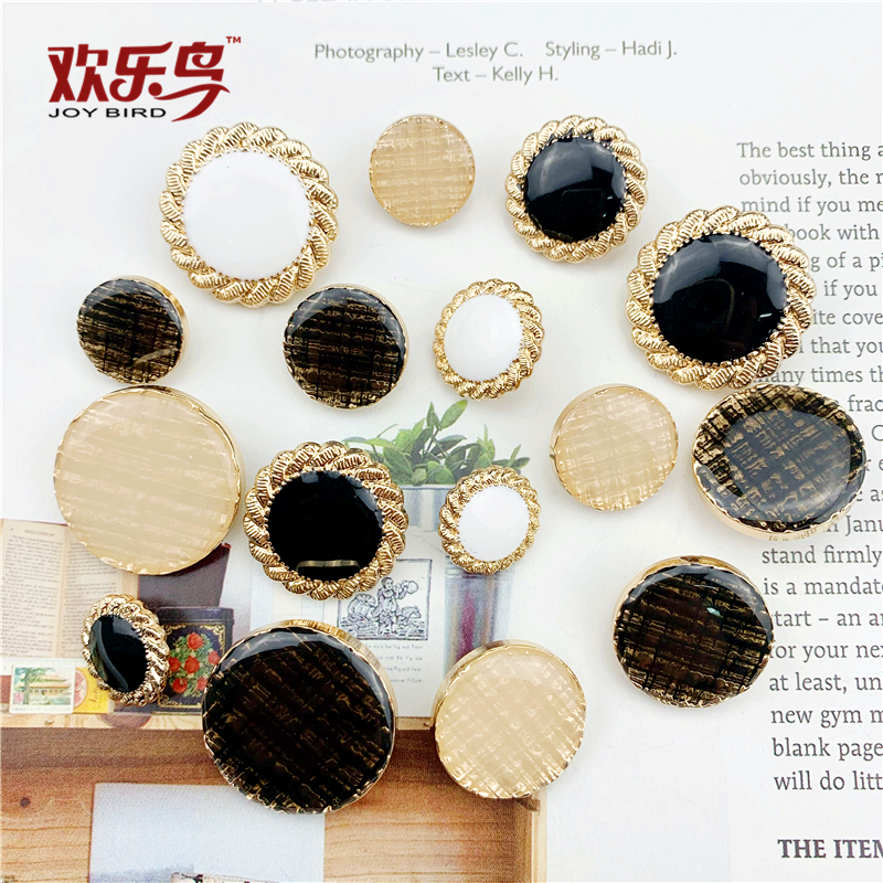 时尚风新款点油条纹羊绒金属纽扣