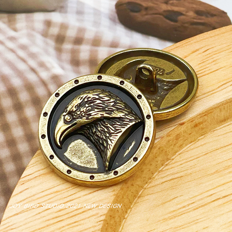 복고풍 금속 단추 입체 구호 독수리 머리 청동 둥근 단추 다용도 탑 남성 및 여성 정장 코트 단추