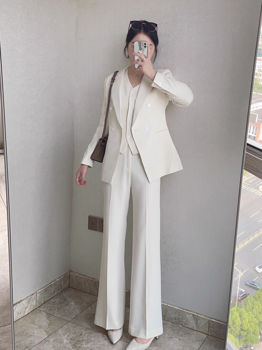 白色西装马甲三件套装女高级感英伦风春秋新款通勤西服职业装气