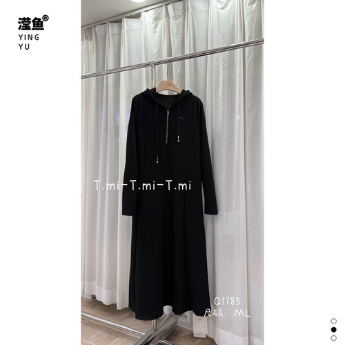 TMIQ1785大码女装连帽连衣裙