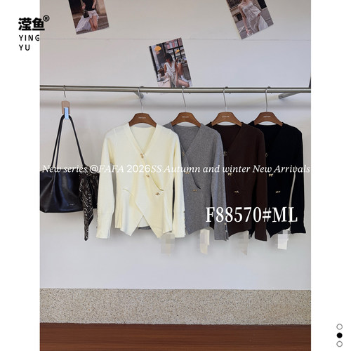 FAFAF88570大码设计感针织衫女