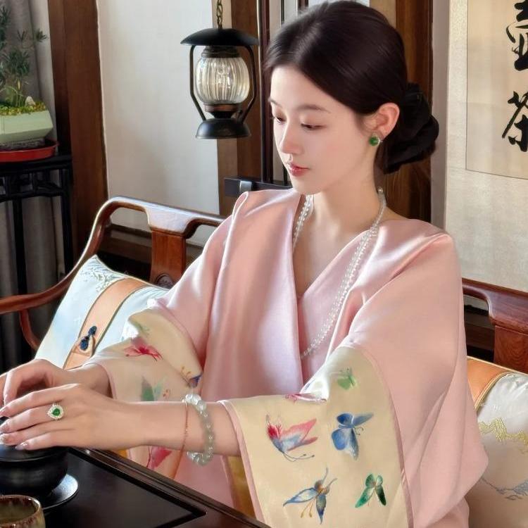独特漂亮高级感超好看新中式国风粉色外套改良唐装上衣女新款
