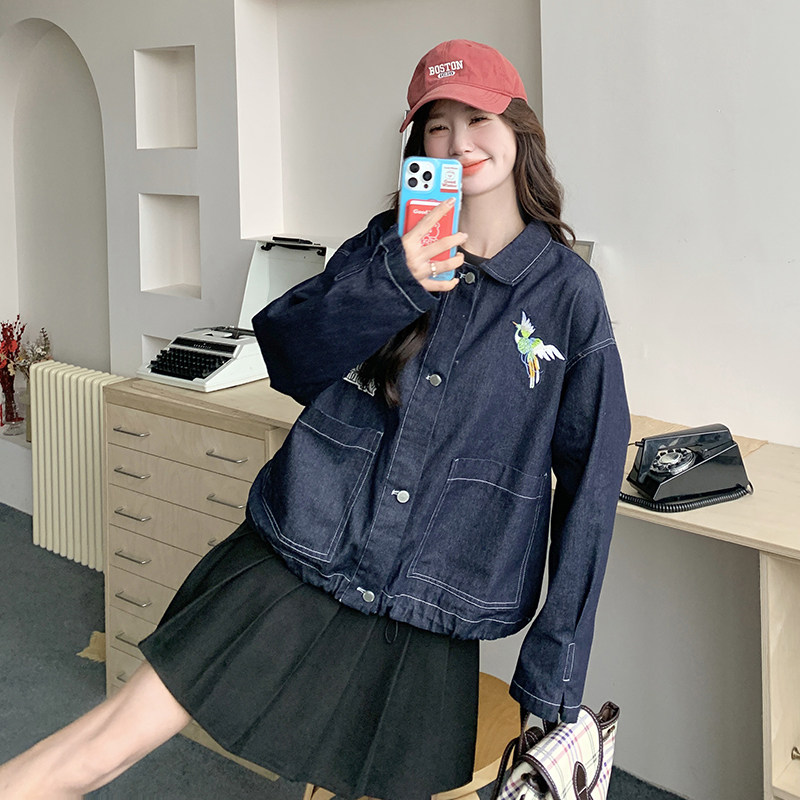 藏青色刺绣牛仔外套女春秋2026新款学院风小个子短款百搭翻领上衣
