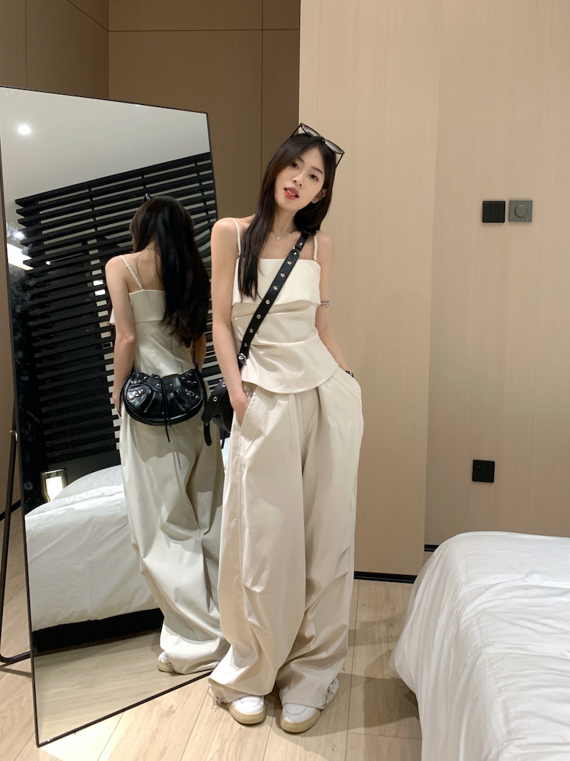小个子穿搭套装女夏季新款无袖吊带背心上衣高腰休闲阔腿裤两件套