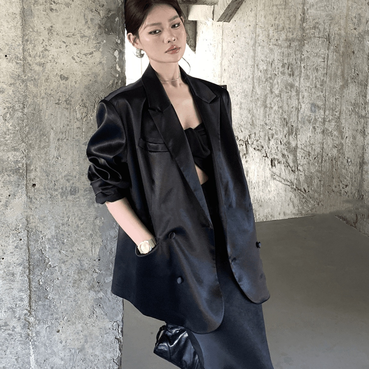 黑色高级感小西装外套女2025春季新款西服气质名媛超好看休闲上衣