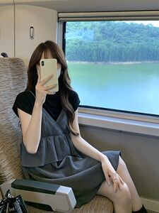 半高领修身上衣套装女装夏季新款高腰荷叶边吊带连衣裙两件套裙子