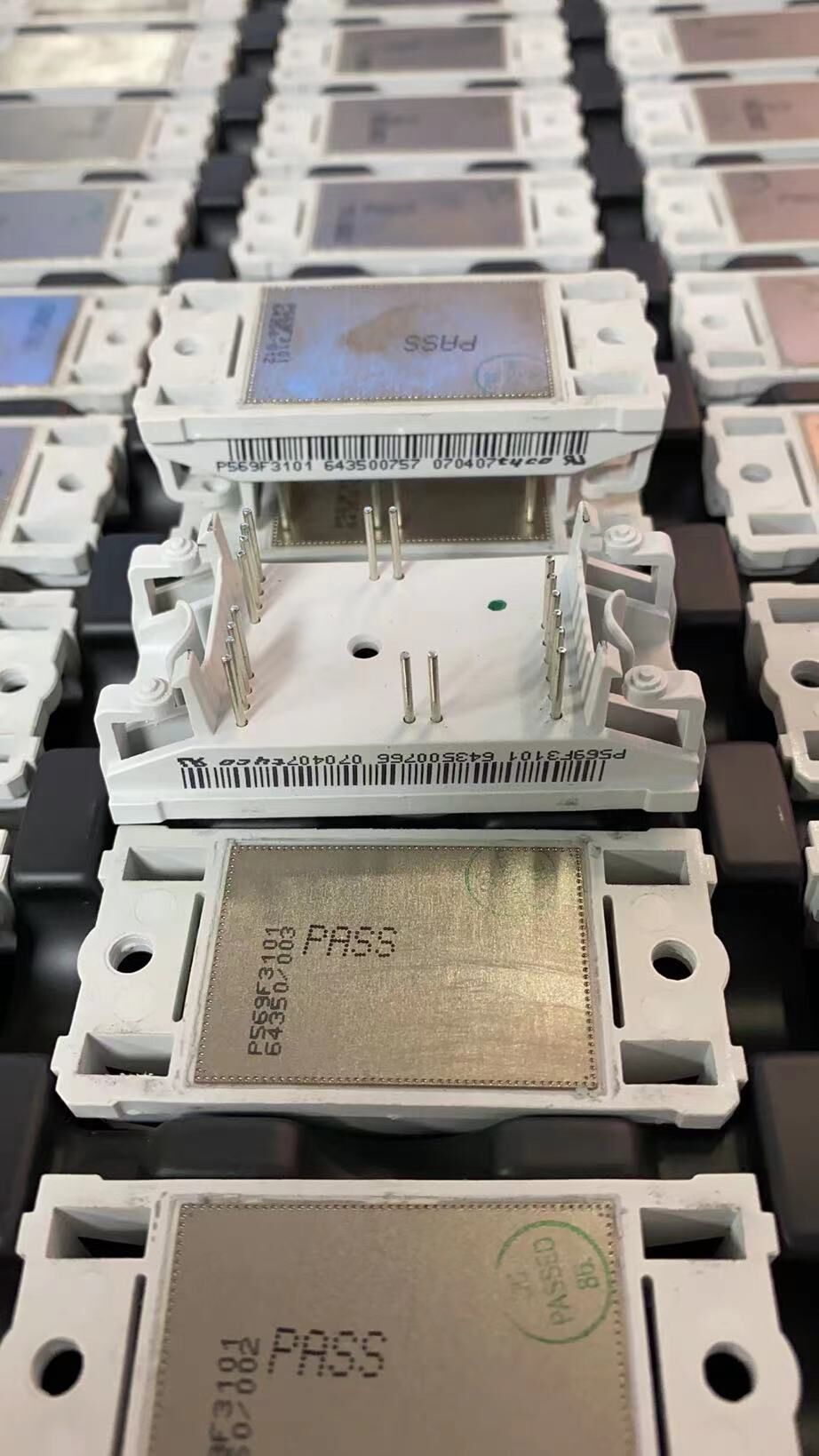 TYCO电源功率模块P569F1002 P569F2101 P569F3101全新原装进口