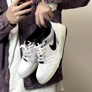 Nike 耐克 Full Force Low 白黑减震耐磨低帮板鞋 FB1362-101