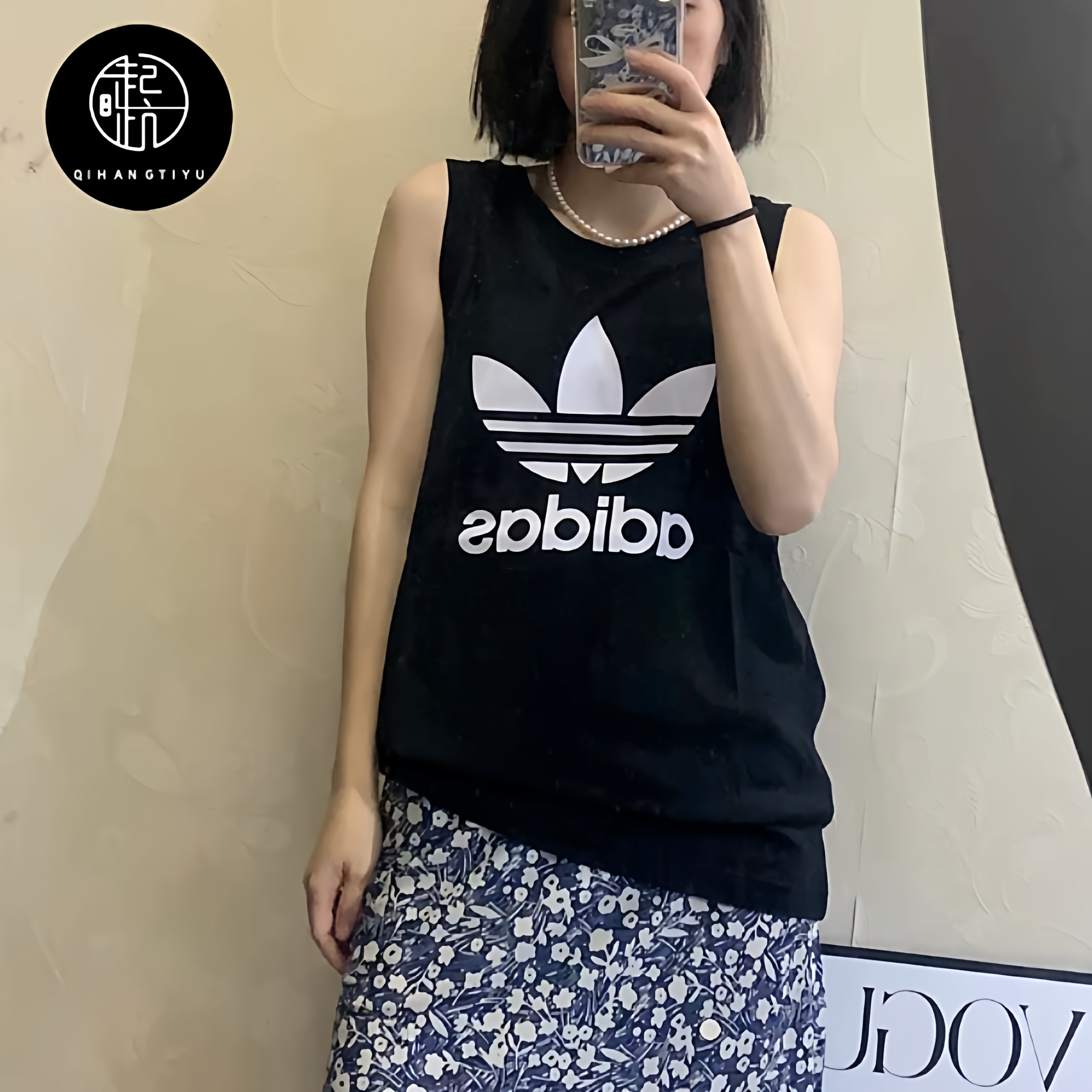 Adidas三叶草男女纯色Logo印花圆领套头休闲运动无袖背心 IA4811