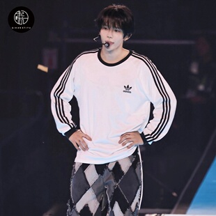Adidas 三叶草Jennie同款 男女休闲运动圆领刺绣长袖T恤 IA4879