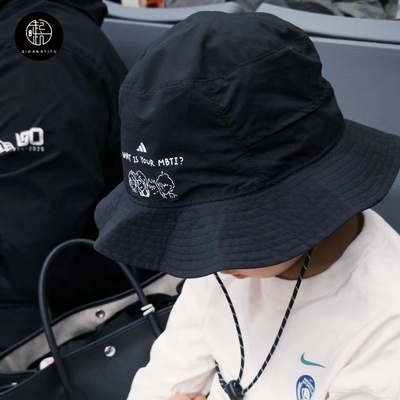 Adidas GRAPHIC BUCKET HAT男女情侣印花设计锦纶渔夫帽JP0421