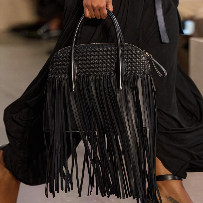 2026新款流苏波嬉风编织手提包复古通勤单肩包小众设计时尚女包包