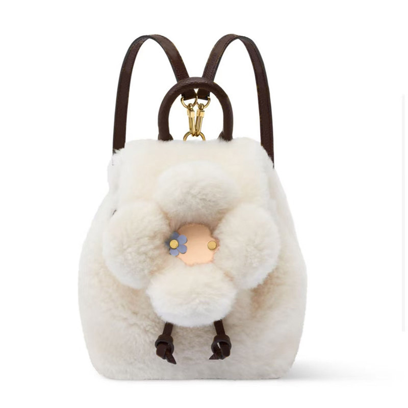 2025新款休闲毛毛绒绒双肩包花朵单肩包韩版学院风百搭皮草女包潮