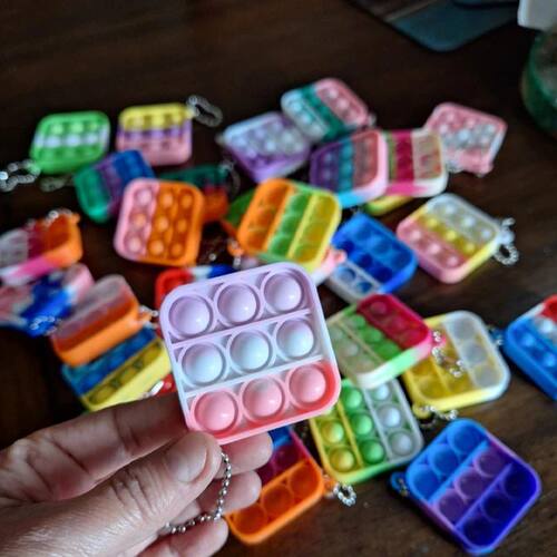 Kids Party Favors Fidget Toys Bulk Mini Pop Fidget Keychain