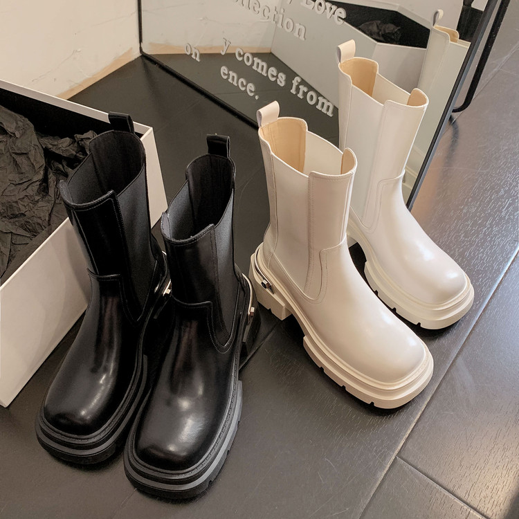 圆头粗跟橡胶胶粘工艺四季通用时装靴