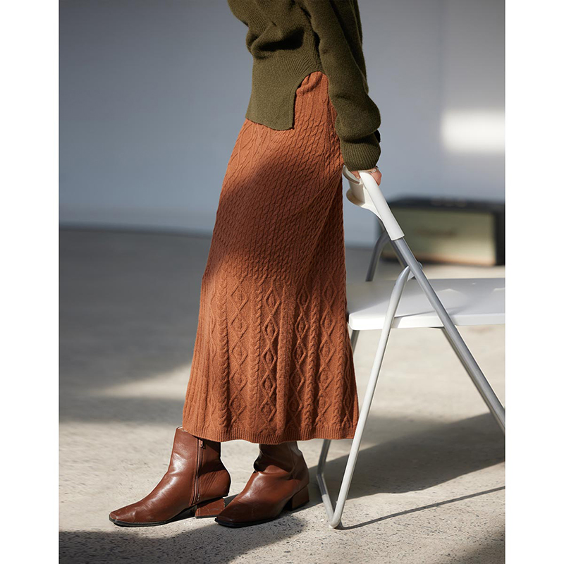 思诺芙德高腰绞花直筒羊绒裙