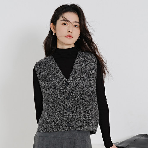 思诺芙德V领绞花羊绒马甲