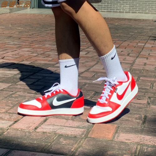 Nike系带男子板鞋低帮