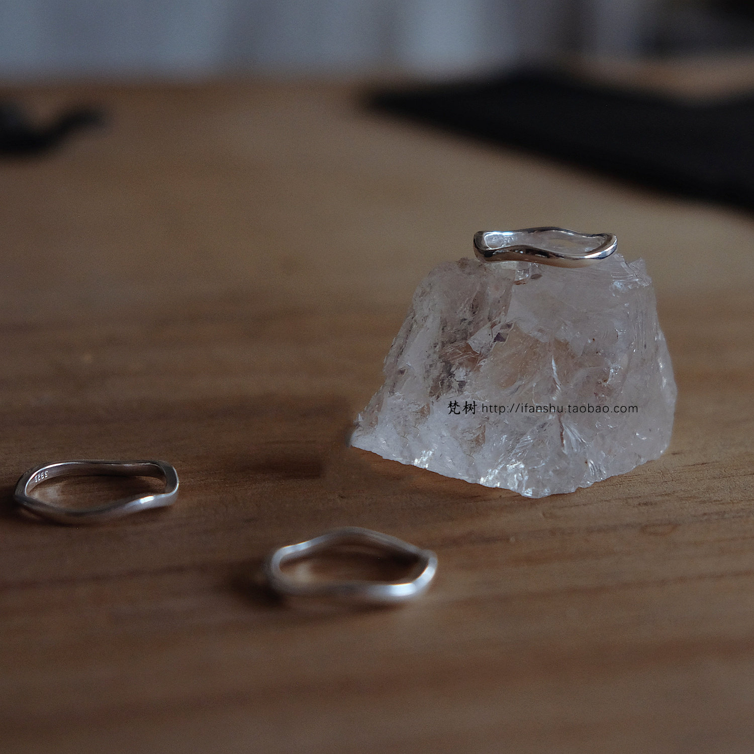 925纯银光面舒缓流线戒指