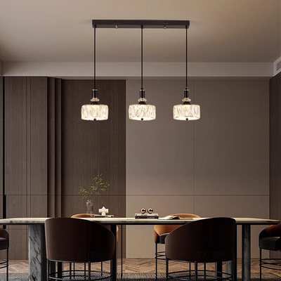 现代简约餐厅吊灯高级感轻奢水晶餐桌灯吧台2025新款中山灯具