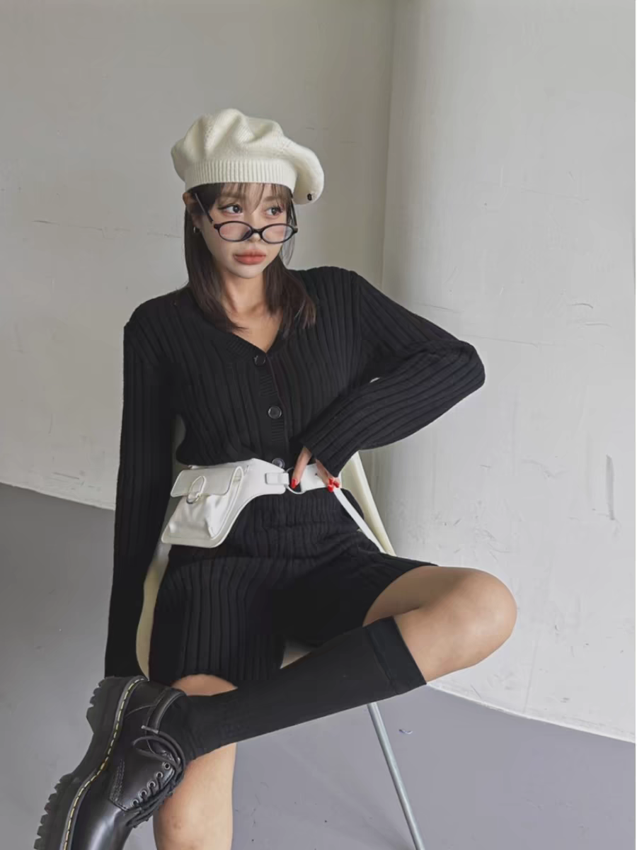 韩国东大门2024秋冬气质通勒洋气时髦毛衣套装女v领针织衫连体裤