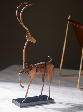 轻奢羚羊铁艺装饰品摆件