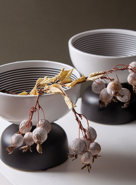 丹麦原创黑白双色拼接果盘摆件