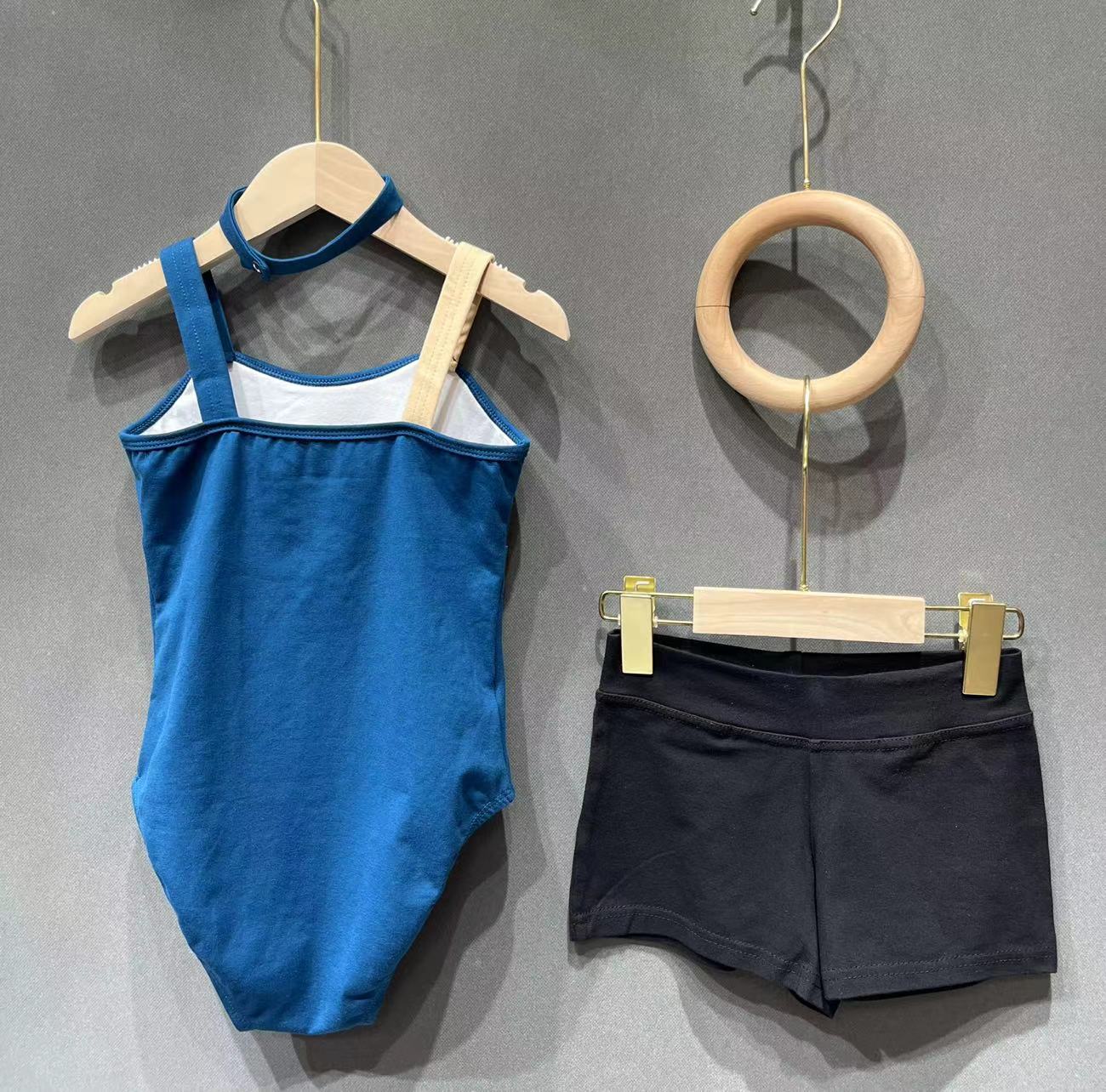 儿童夏季吊带连体服考级服民舞芭蕾练功服演出服开扣送脖颈
