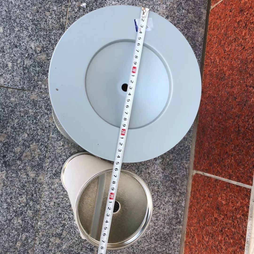 适配柳工25吨55T吊车20中联40VF螺杆空压机日野铲车空气滤芯k2550