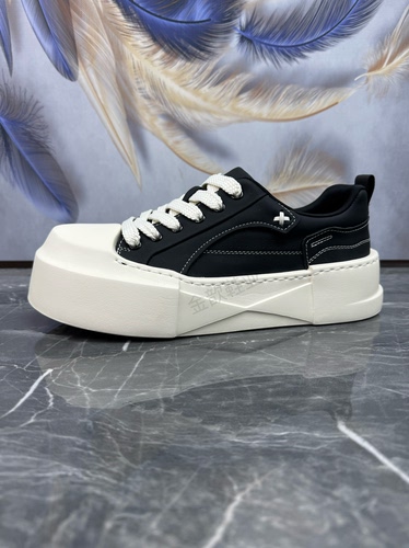 春季头层牛皮透气轻便软底休闲鞋