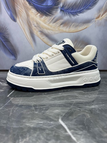 春季头层牛皮透气轻便潮流板鞋男