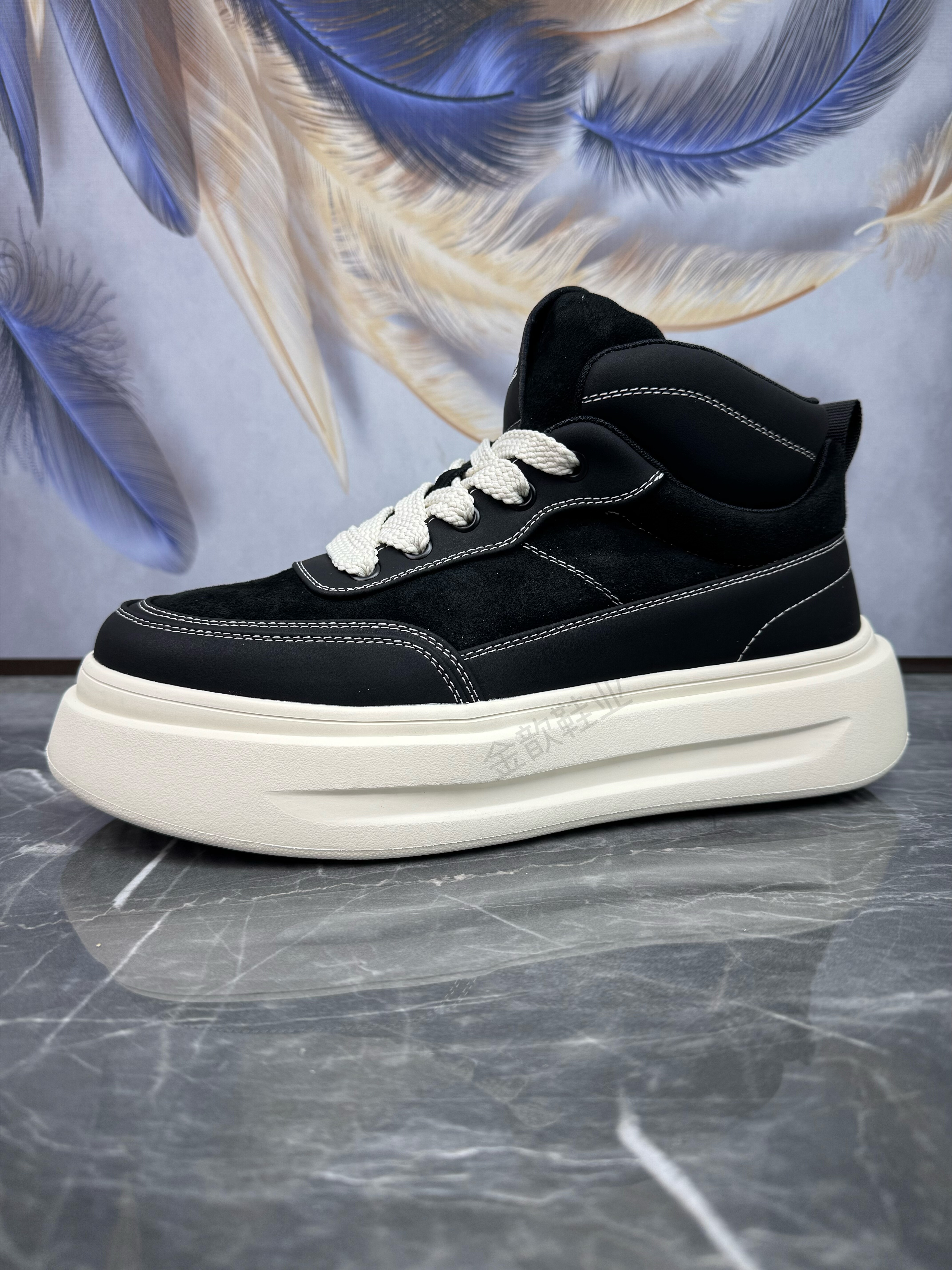 轻便厚底真皮短靴高帮休闲板鞋男