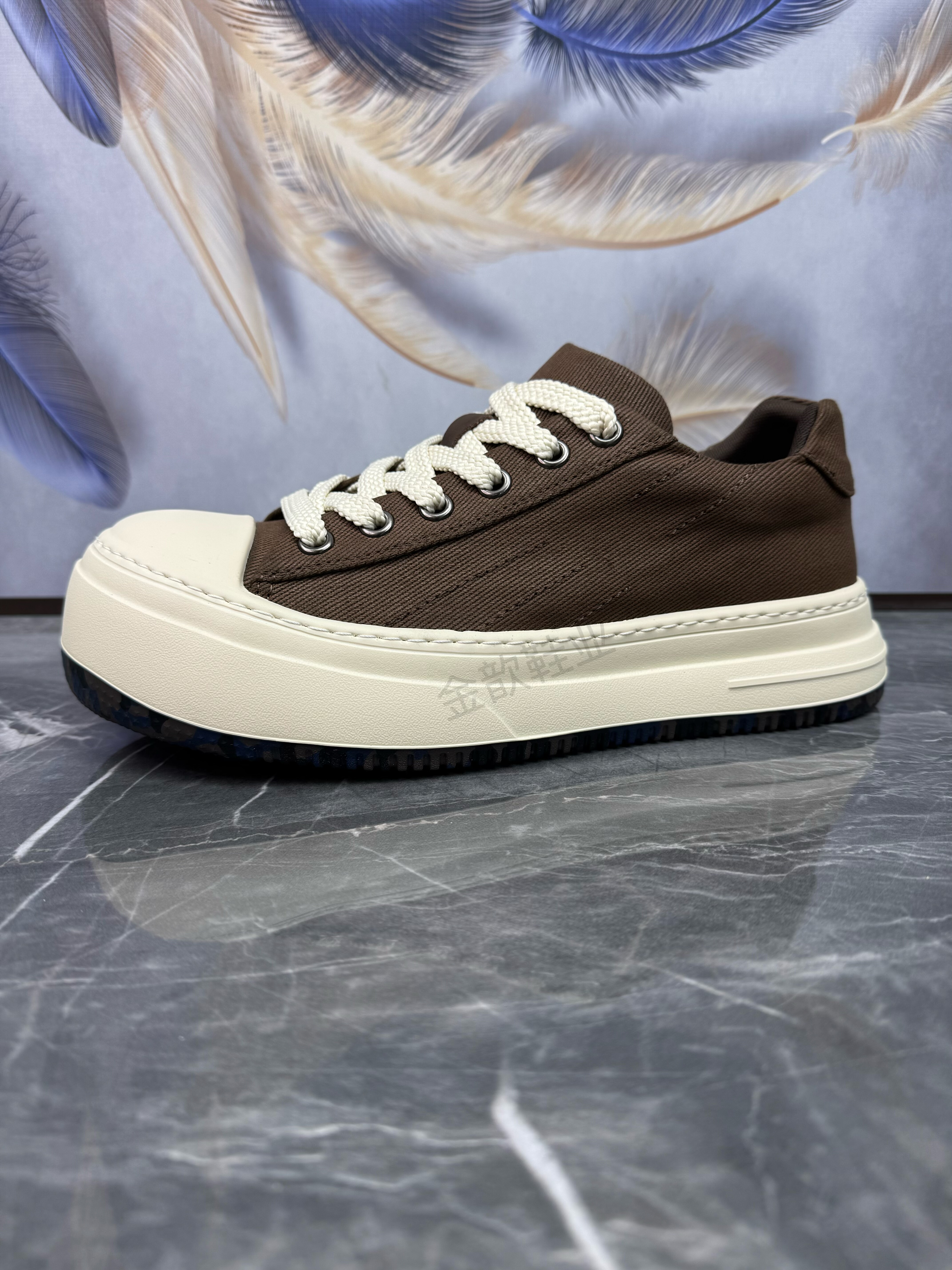 广州男鞋2026春季新款轻便软底牛仔布透气厚底百搭运动休闲布鞋潮,流行男鞋,休闲板鞋,淘宝优惠券,粉丝福利购,淘宝优惠卷