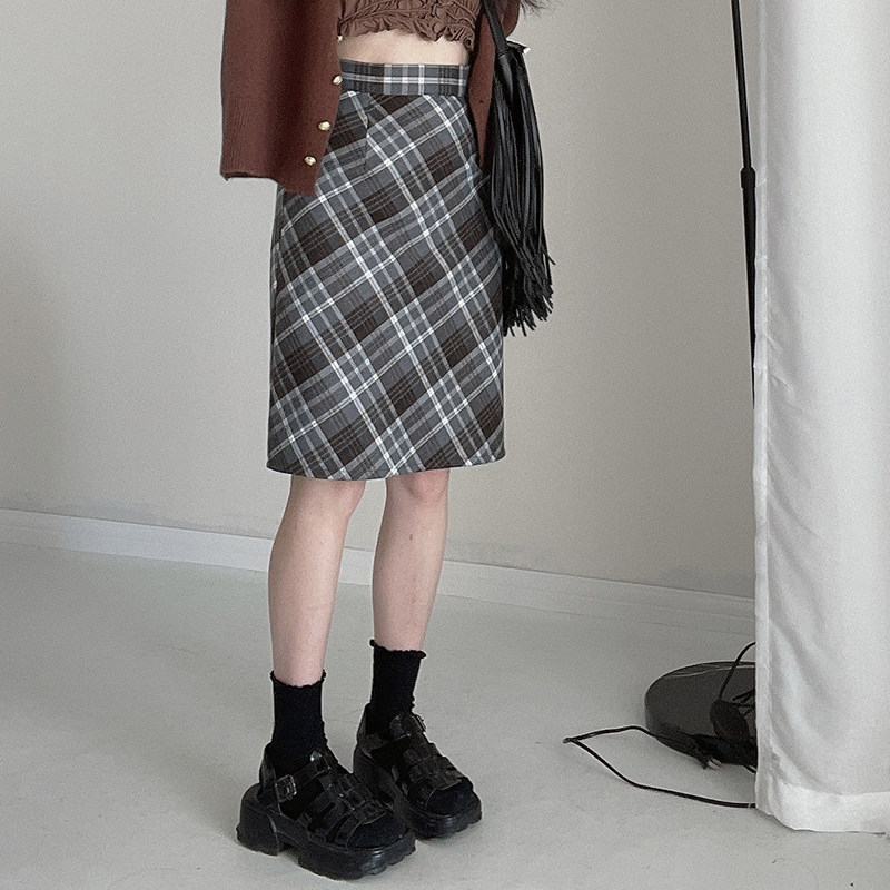 XJLYHZX菱形格纹半身裙女高腰复古包臀中长裙券后56.5元