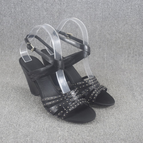 真皮坡跟高跟露趾铆钉细带女凉鞋