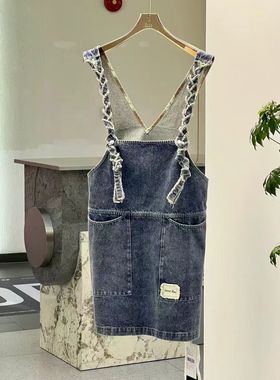 「珠绣焦灼」sennos zhou 复古水洗牛仔连衣裙手工编织肩带背带裙