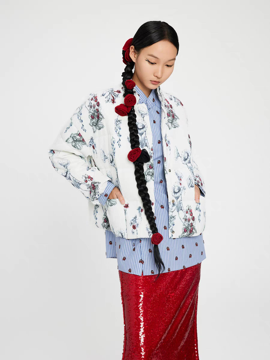 SEJIE色孑 野山莓果印花拼接羽绒服女24秋冬新款设计感新年短外套