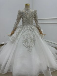 出租高端白色长袖拖尾女童礼服十岁生日走秀唱歌主持钢琴演出