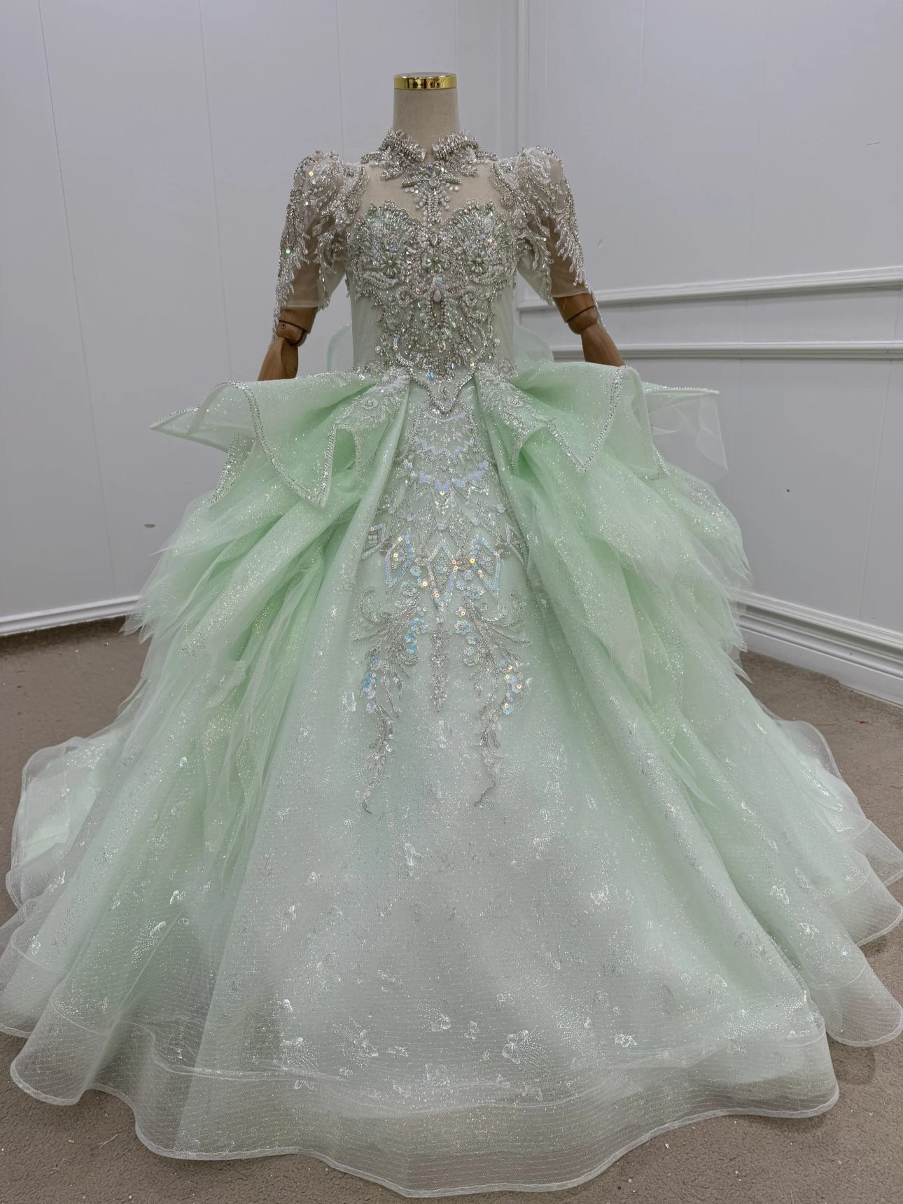 出租高端绿色拖尾闪亮儿童礼服模特走秀唱歌主持钢琴演出十岁生日