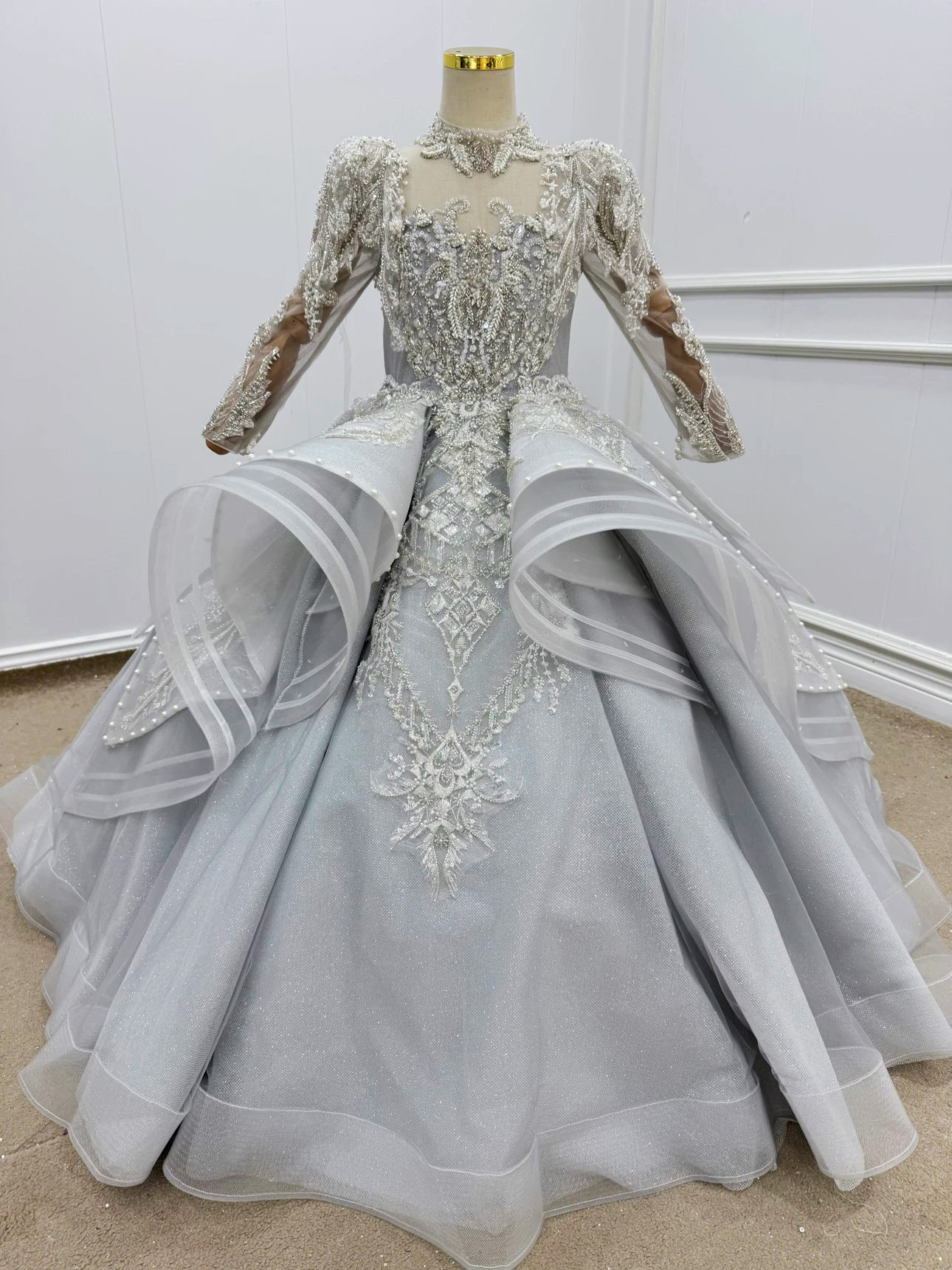 出租高端灰色重工长袖儿童礼服模特走秀唱歌主持钢琴演出生日花童