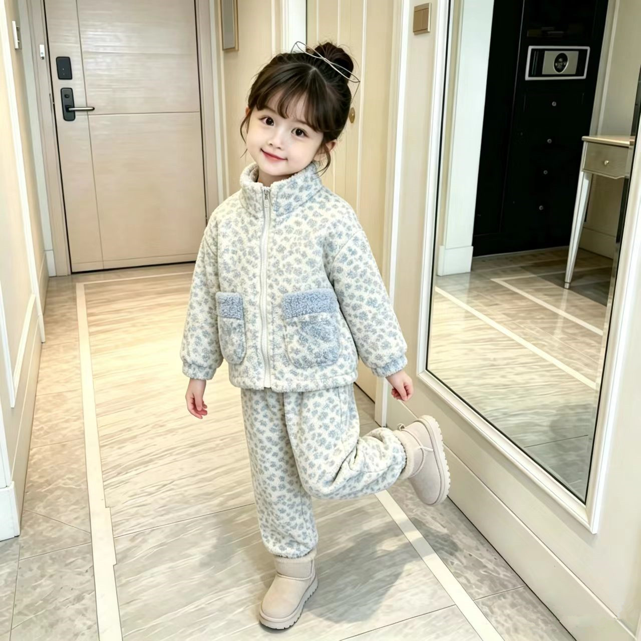 冬季女童加厚珊瑚绒碎花睡衣套装