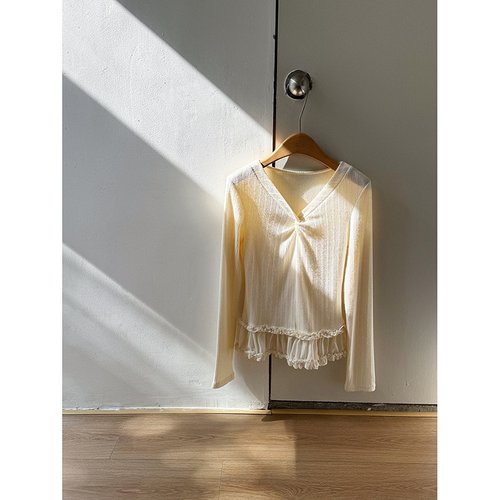 【】设计感v领蕾丝下摆拼接打底衫女冬季不规则扭结上衣n677b