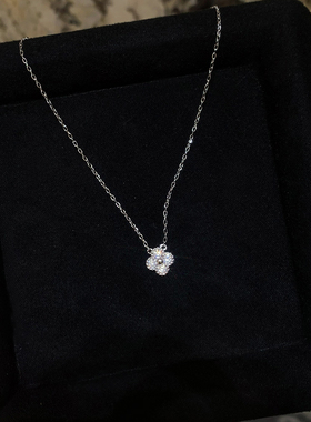 S925纯银四叶草锆石项链女轻奢