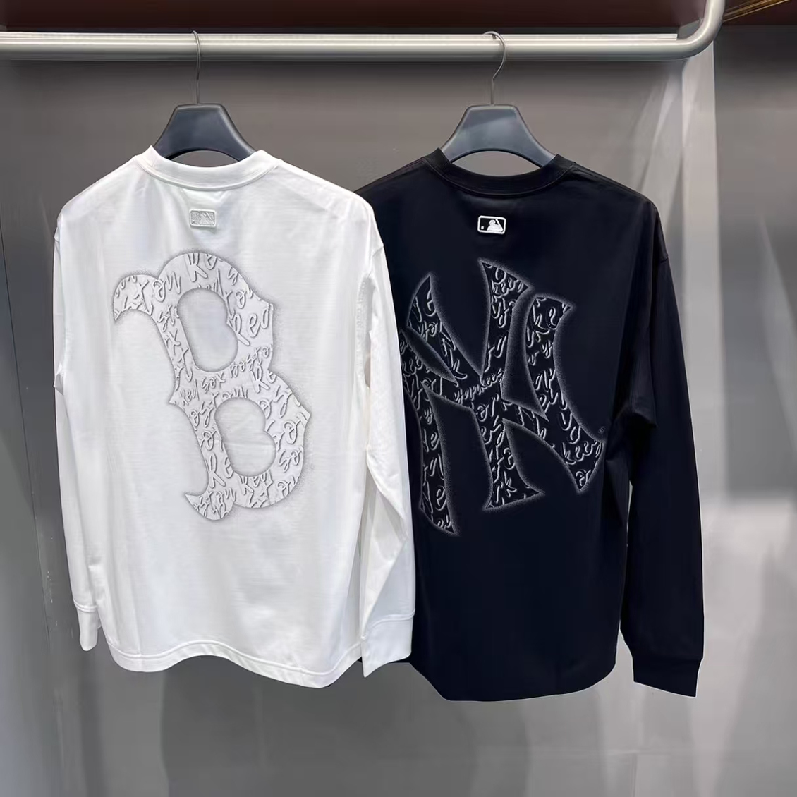 MLB25新款男女NY复古大标印花防情侣长袖晒圆领运动T恤3ATSB0554