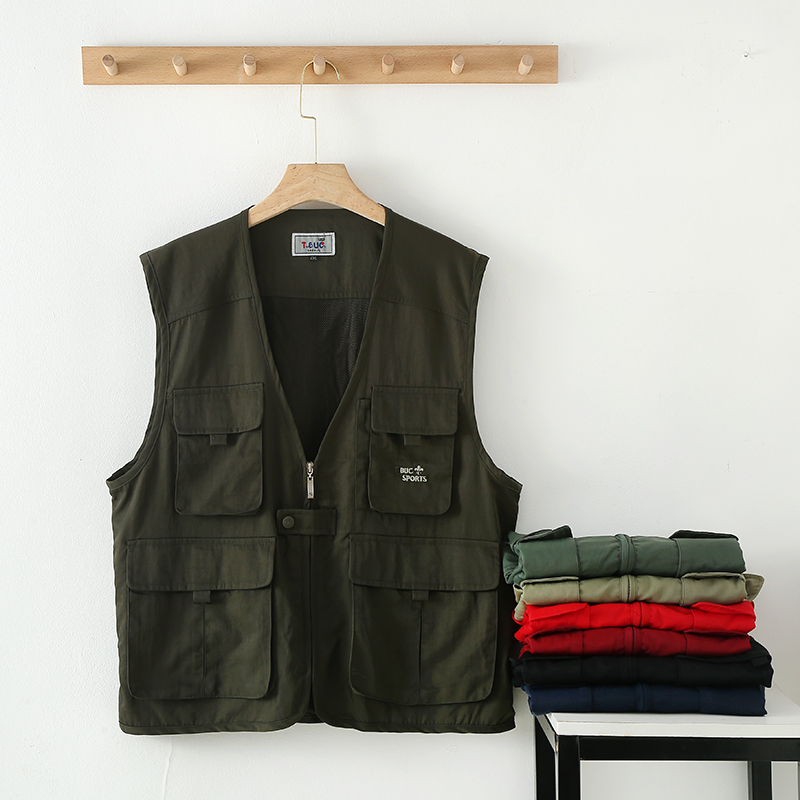 马甲摄影新闻记者采访工作摄像