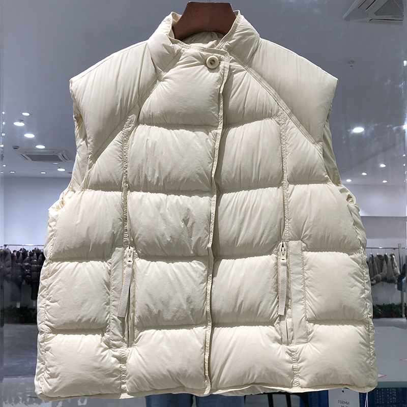 2025年冬季韩版大码休闲时尚泡芙90白鸭绒保暖羽绒马甲女宽松坎肩