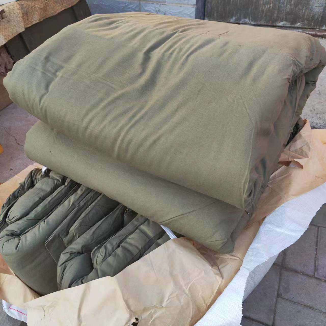公发正品纯色全棉单人防潮棉被新式被套橄榄绿集训居家轻便保暖